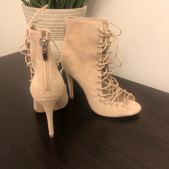 KENDALL + KYLIE Ginny Nude suede lace up peep toe - Picture 3 of 8